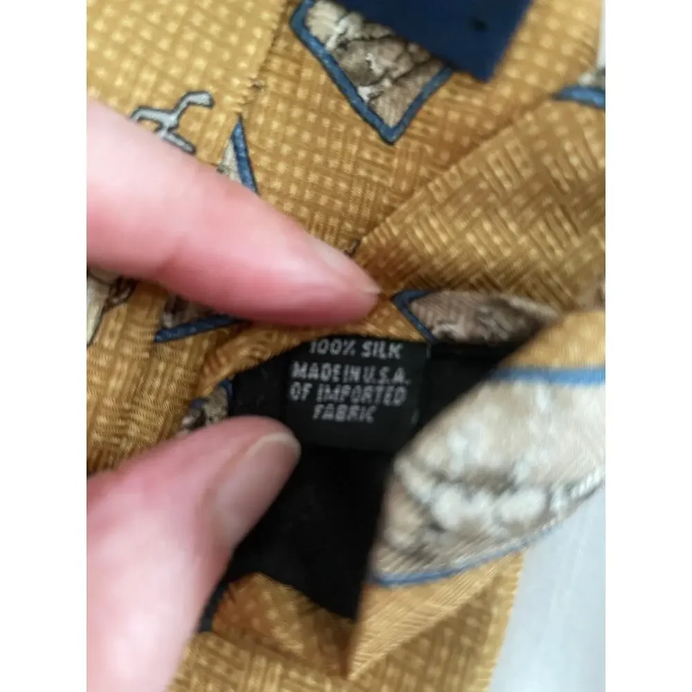 Payne Stewart 100% silk handmade tie Golf Theme 56.5